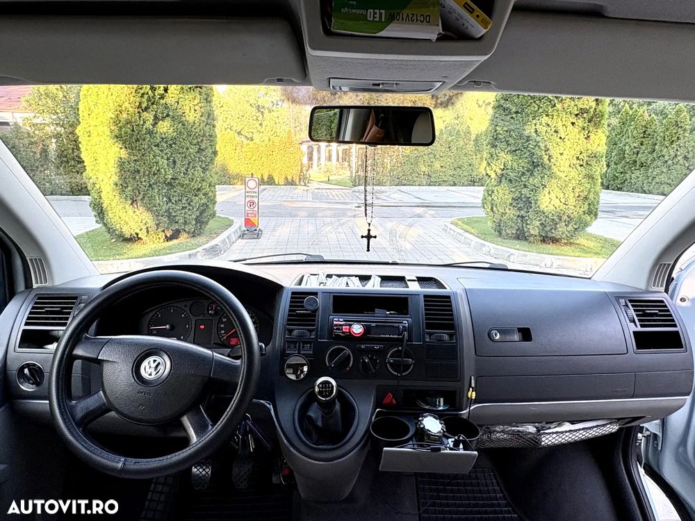 Volkswagen Transporter Caravelle Kurz (5.Si.) - 5