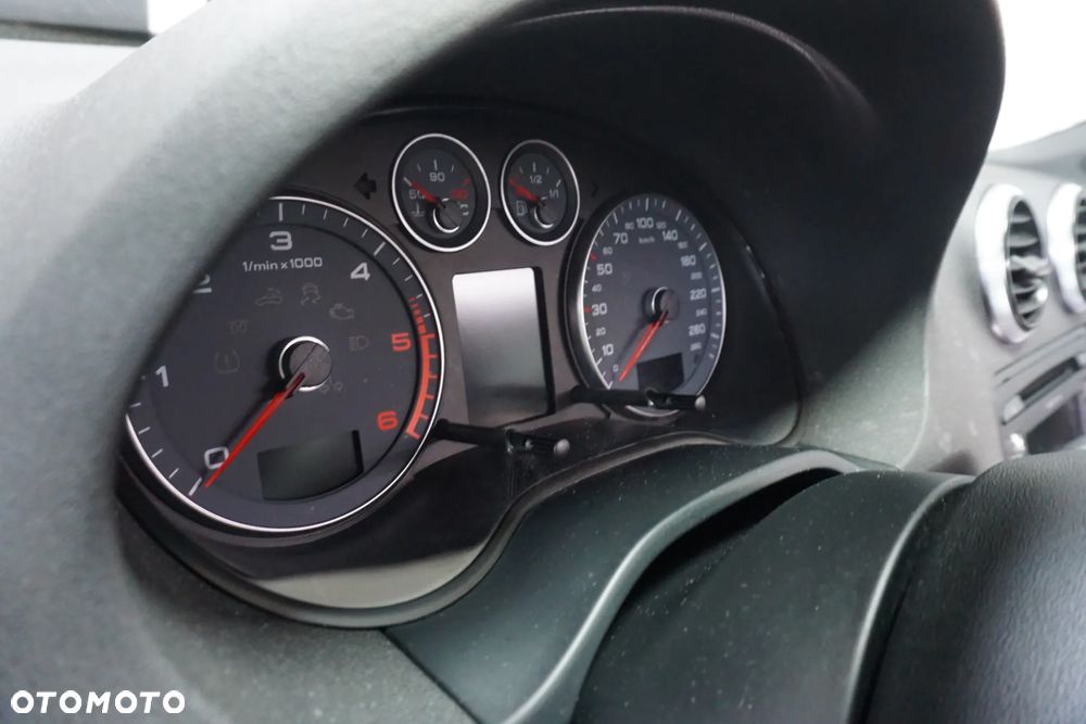 Audi A3 Sportback 2.0 TDI DPF (DSG) S tronic S line Sportpaket plus - 32