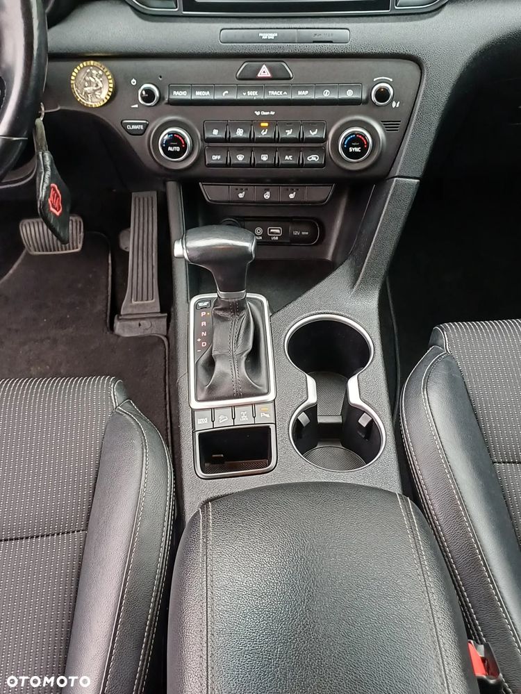 Kia Sportage - 10