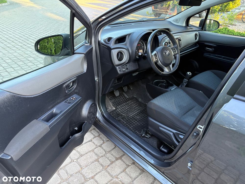 Toyota Yaris - 8