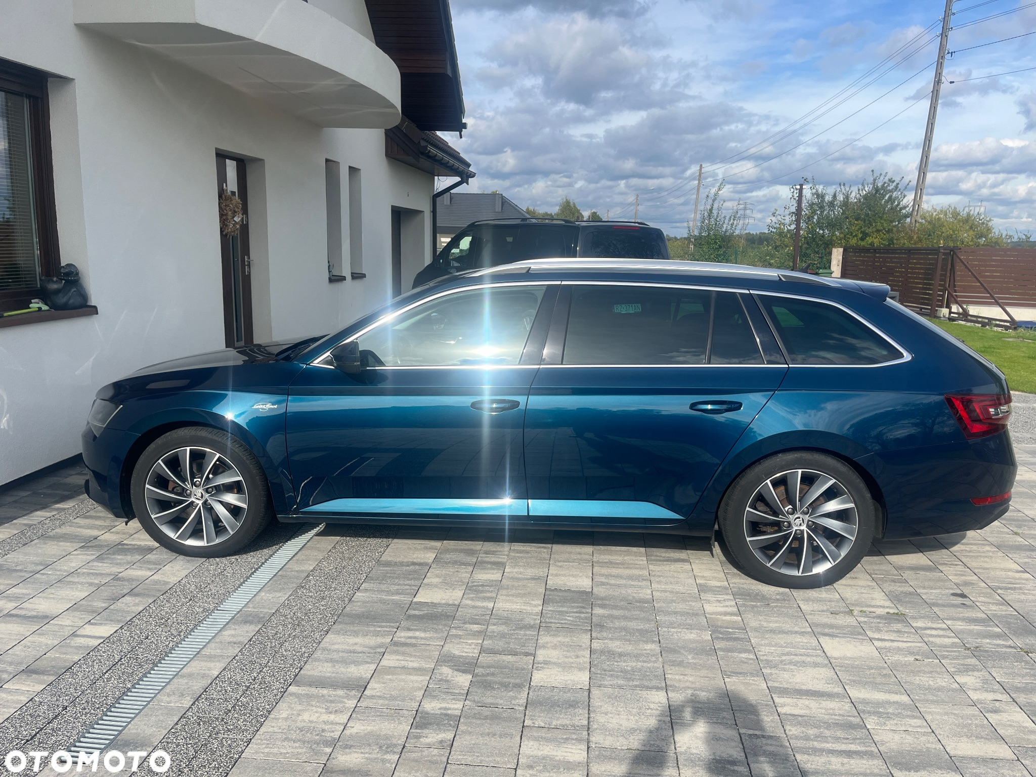 Skoda Superb 1.8 TSI L&K DSG - 2