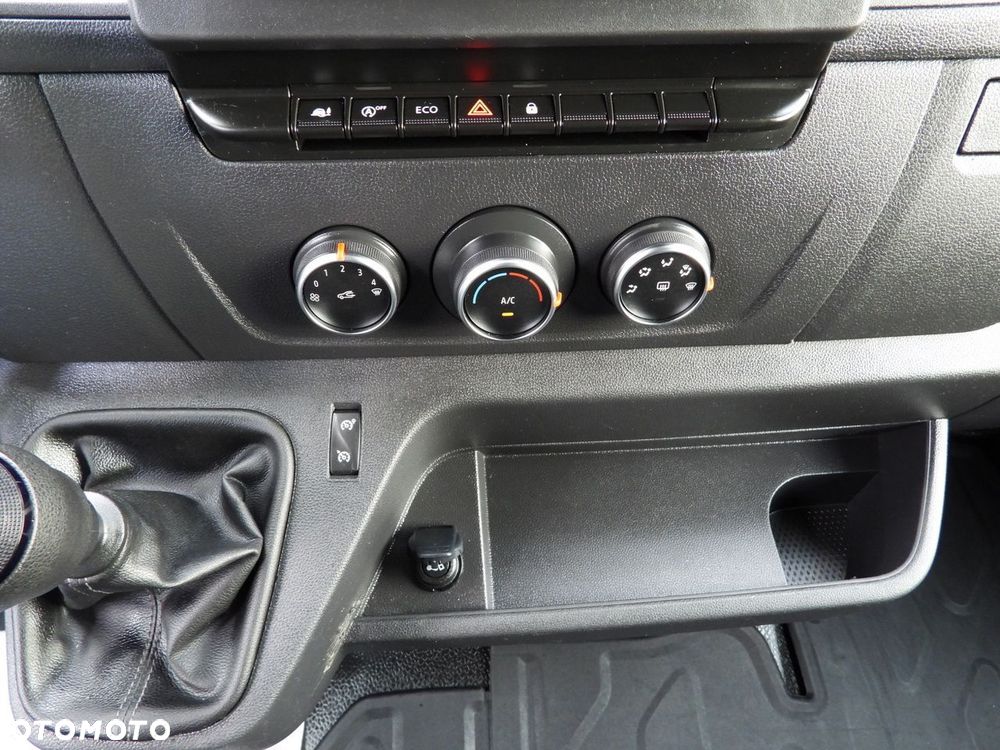 Renault MASTER PLANDEKA 10 PALET WEBASTO TEMPOMAT LEDY PNEUMATYKA KLIMATYZACJA  165KM - 36