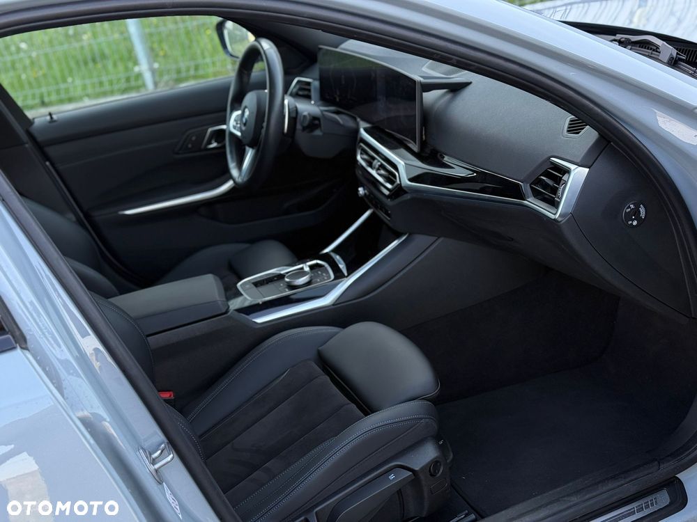 BMW Seria 3 320d xDrive - 26