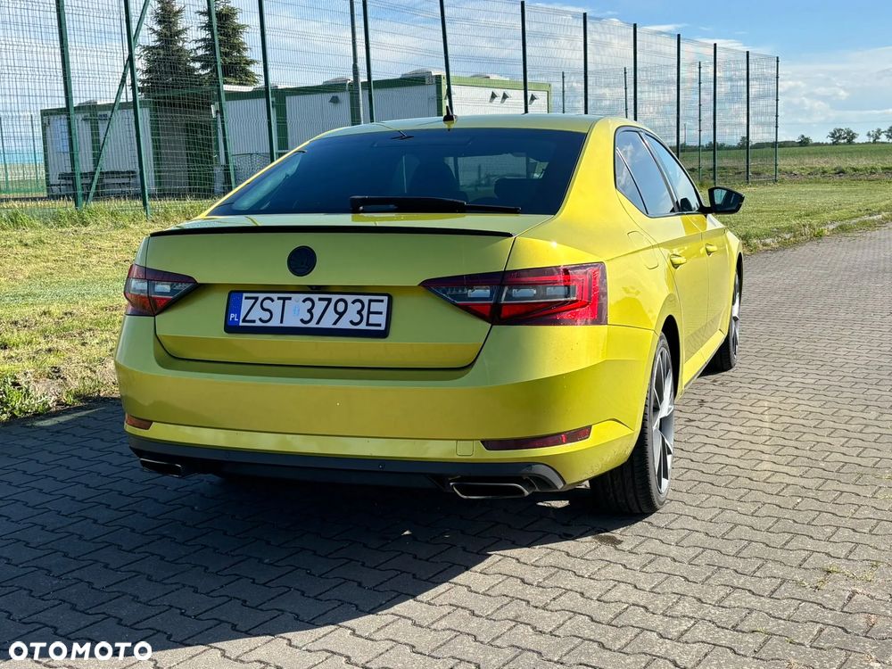 Skoda Superb 2.0 TSI 4x4 Sportline DSG - 6