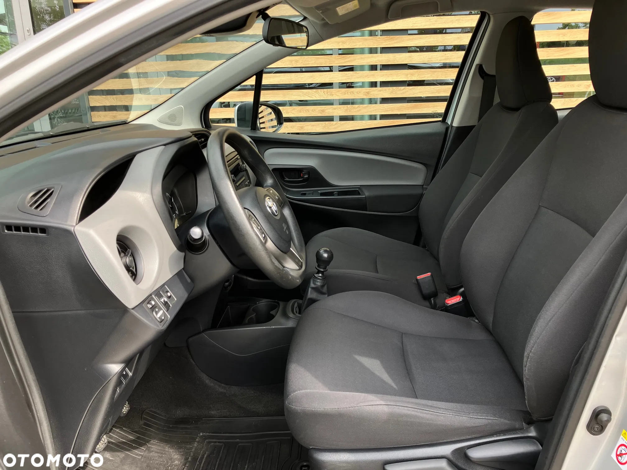 Toyota Yaris 1.5 Active - 21