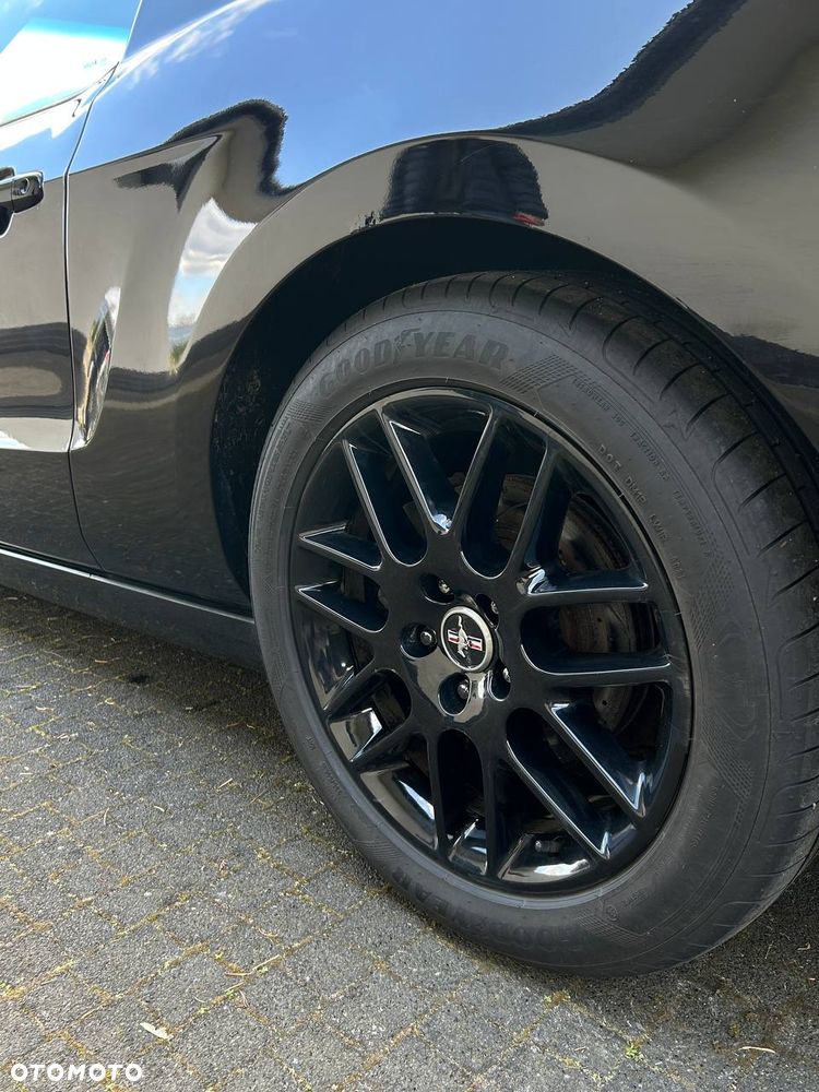 Ford Mustang 5.0 V8 GT - 6