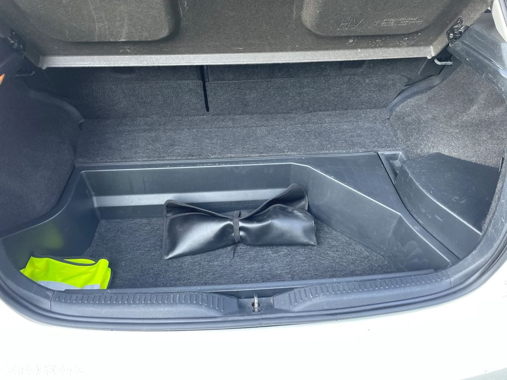 Toyota Auris - 28