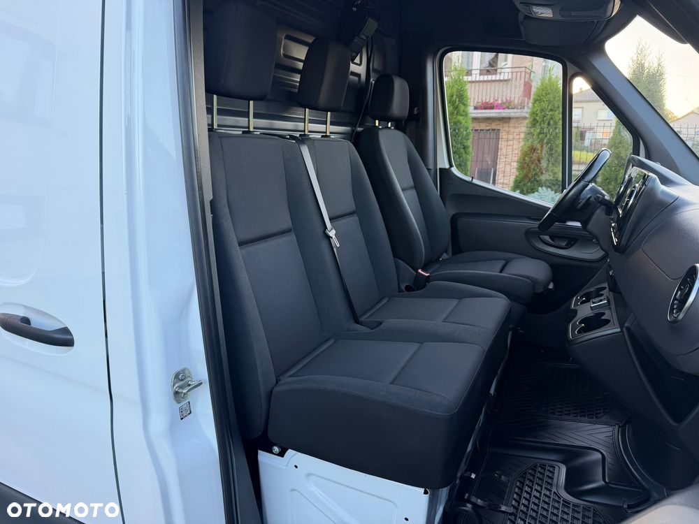 Mercedes-Benz Sprinter 315 Long PIĘKNY Webasto L3H2 Automat Chłodzenie i Ogrzewanie -20 / +20 stopni Pierwszy właściciel - 29