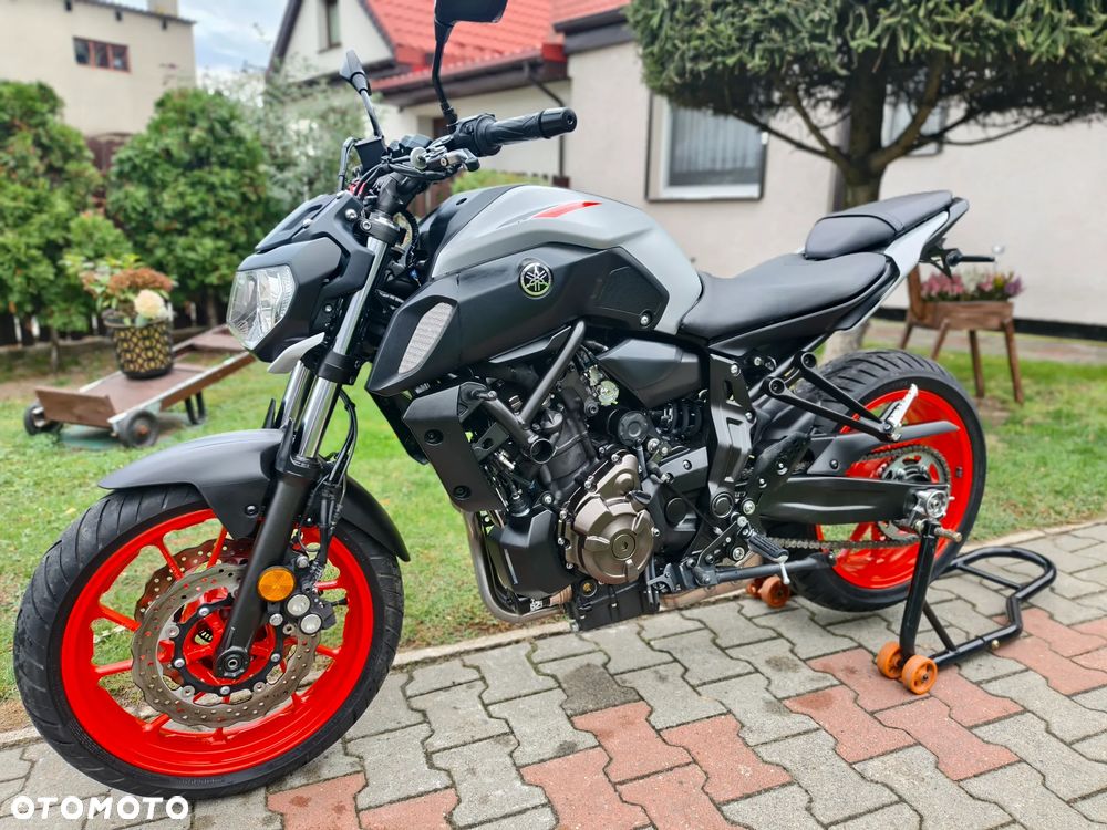 Yamaha MT - 18