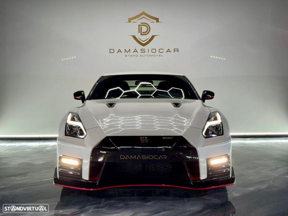 Nissan GT-R Nismo - 6