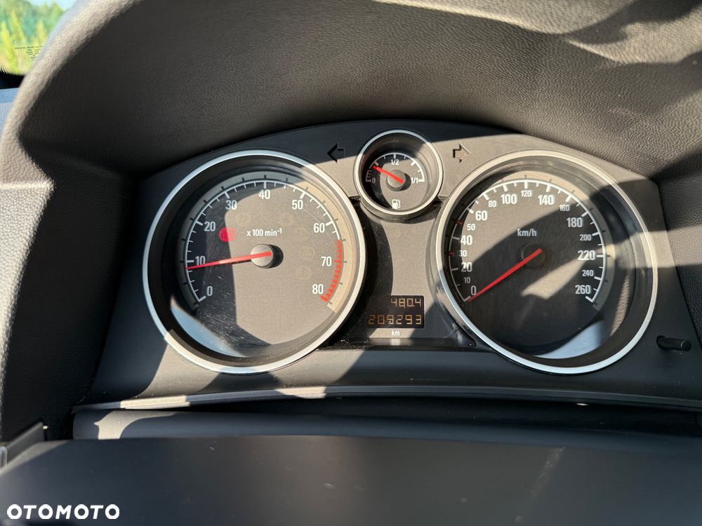 Opel Astra - 16