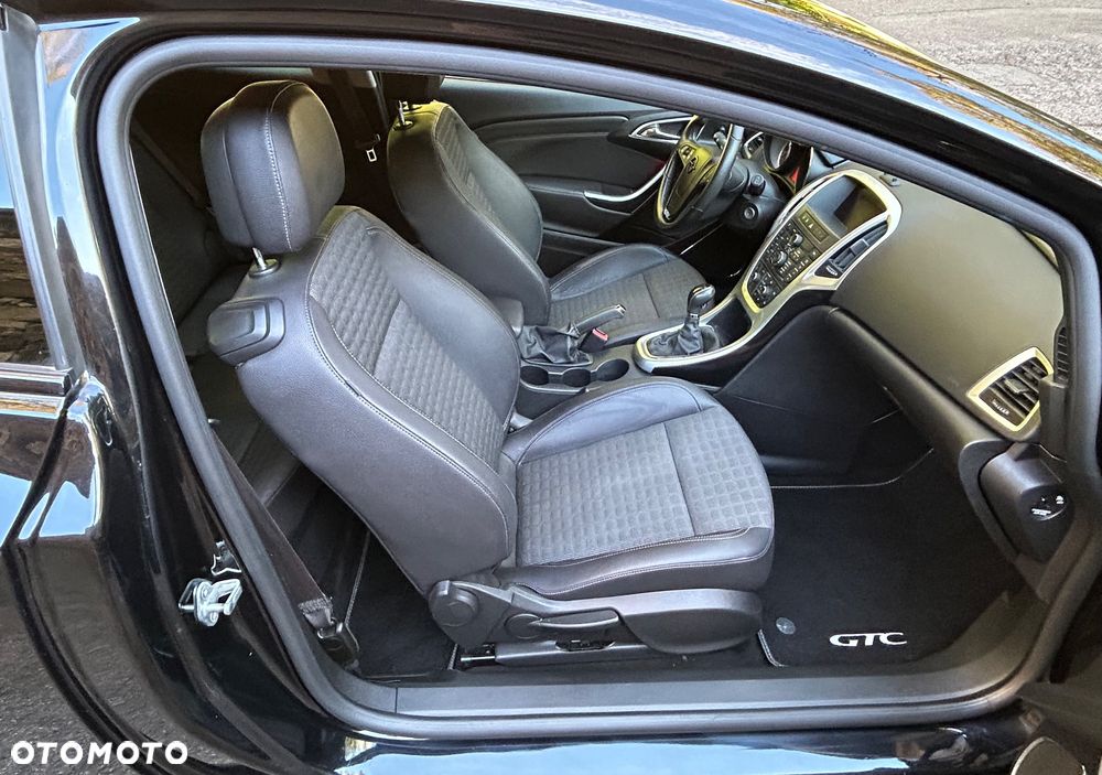 Opel Astra 1.6 T SIDI Sport S&S - 12