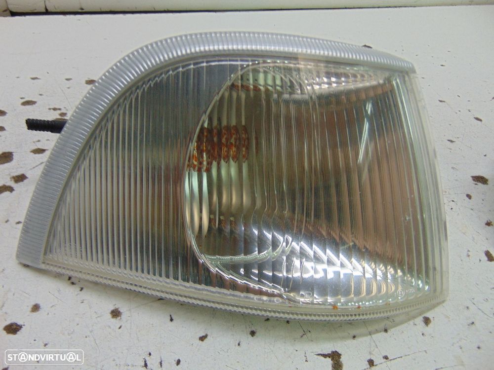 Volvo V40 ou S40 piscas da frente originais - 2