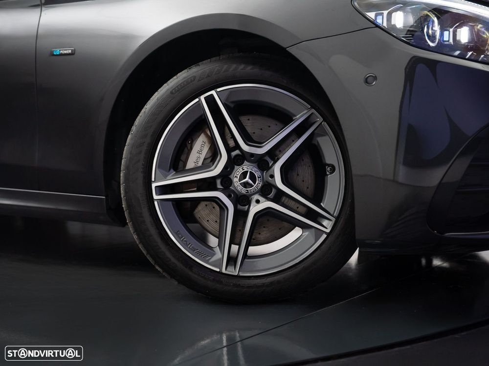 Mercedes-Benz E 300 de AMG Line - 9