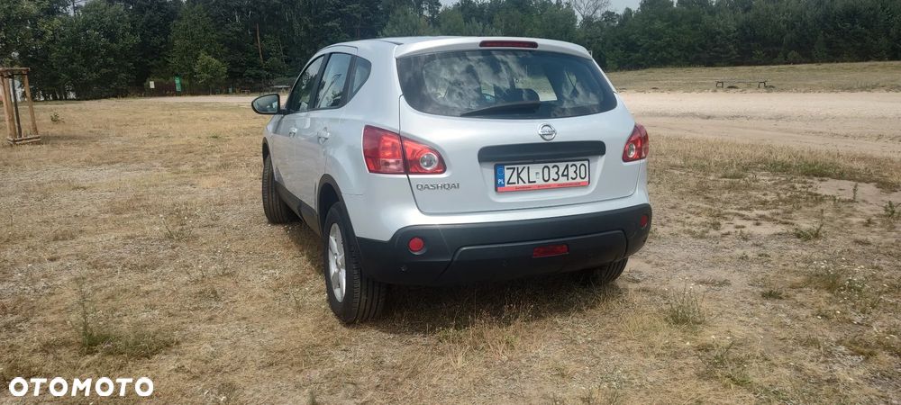 Nissan Qashqai 2.0 4x4 Tekna - 3