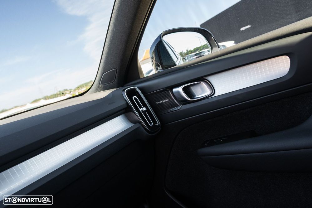 Volvo XC 40 1.5 T5 PHEV Plus Bright - 26