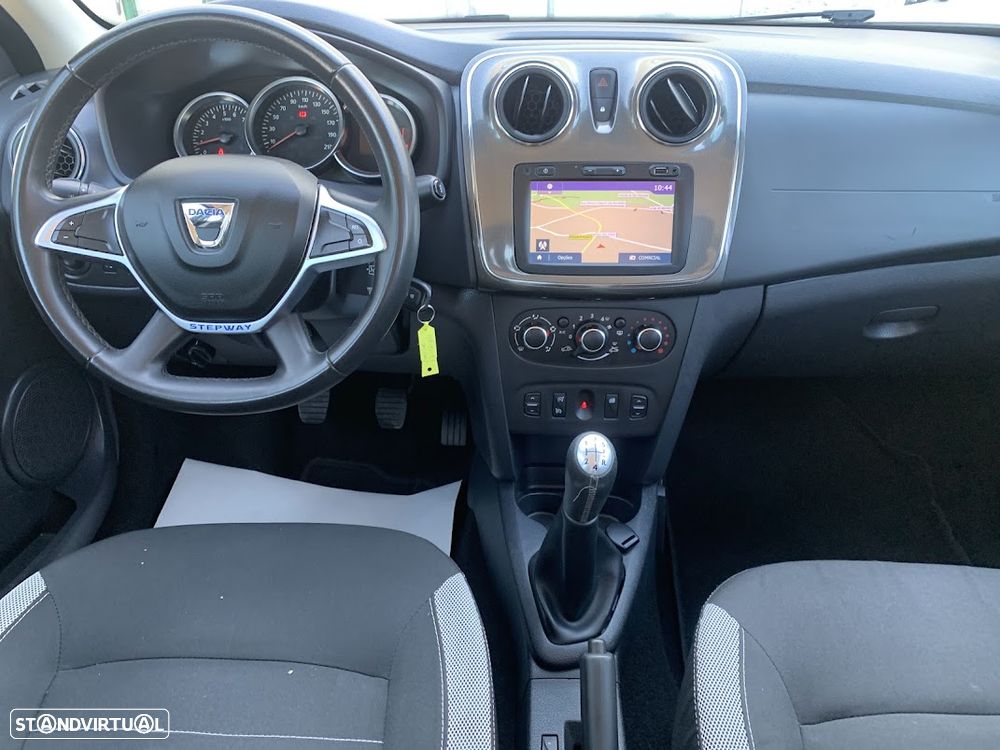 Dacia Sandero 0.9 TCe Stepway - 8