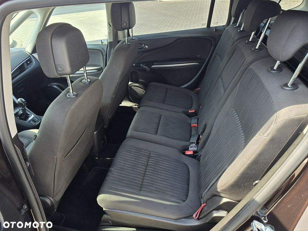 Opel Zafira - 18