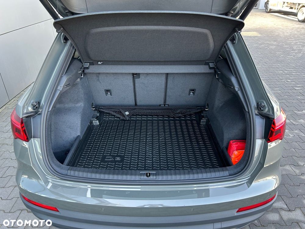 Audi Q3 35 TFSI S tronic - 9