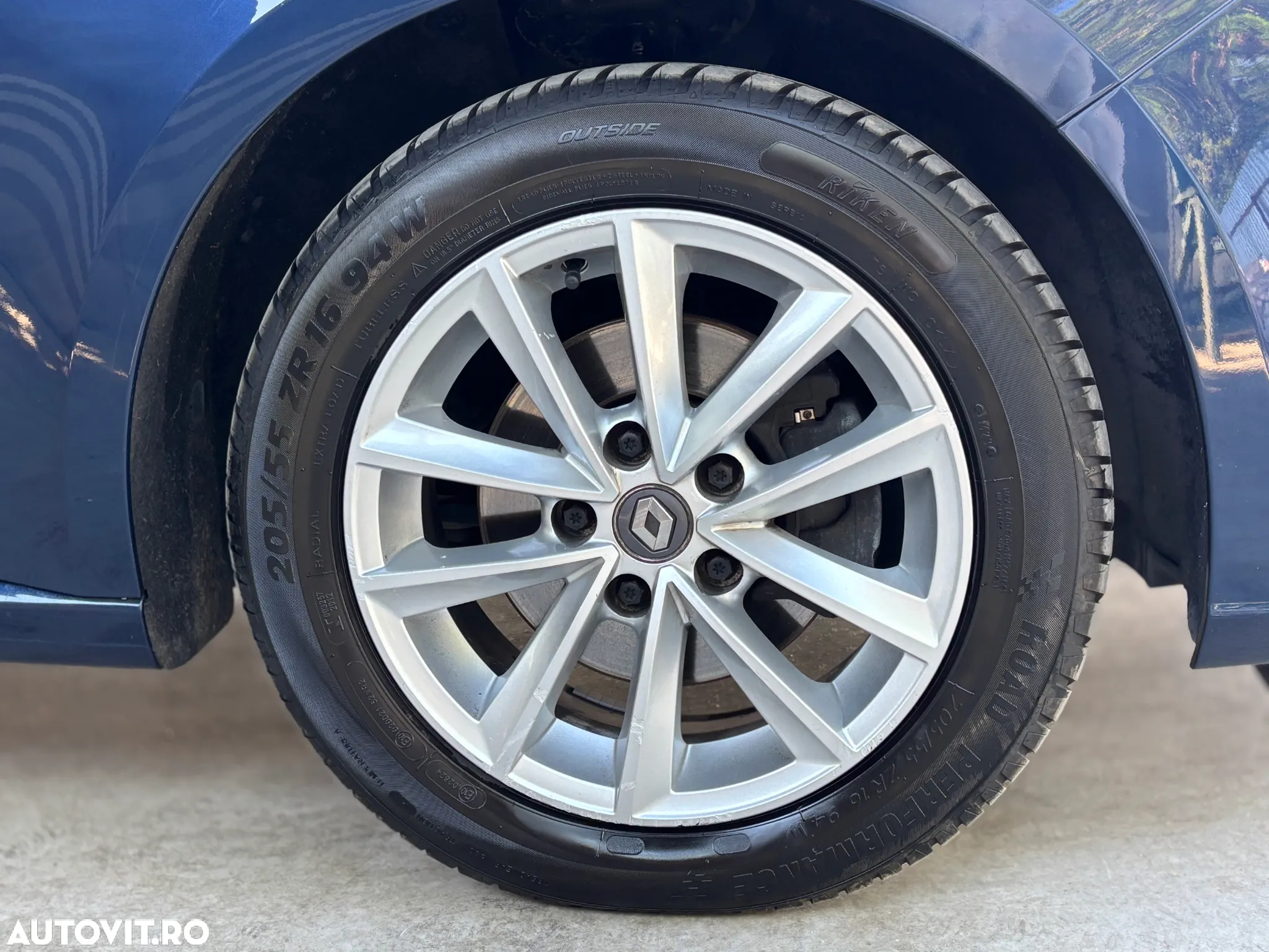 Renault Megane BLUE dCi Business - 14