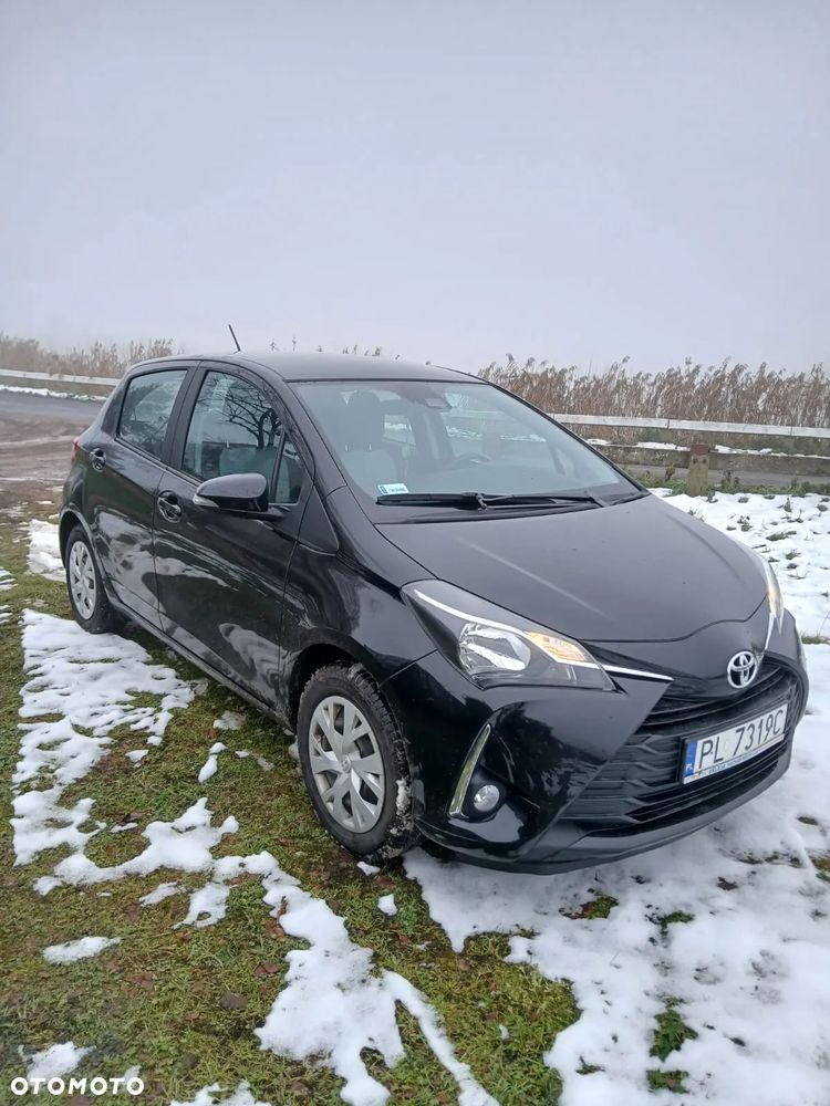Toyota Yaris 1.5 Premium - 1