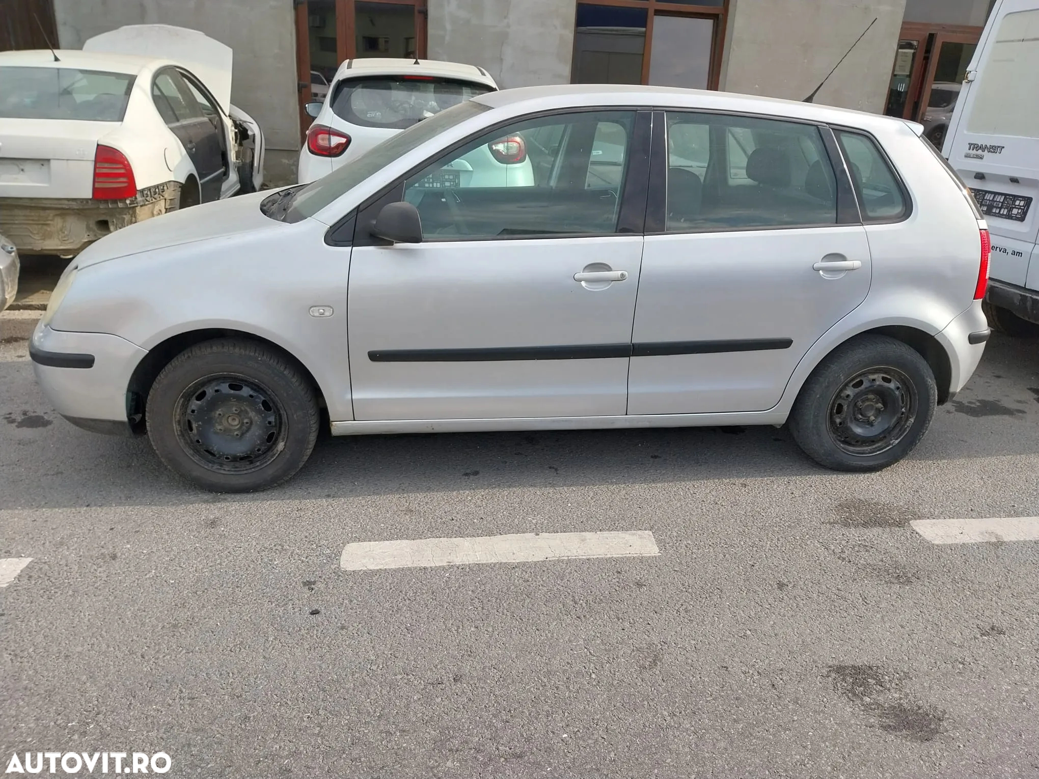 Vindem piese pentru Volkswagen Polo 2004 1,2 benzina - 2