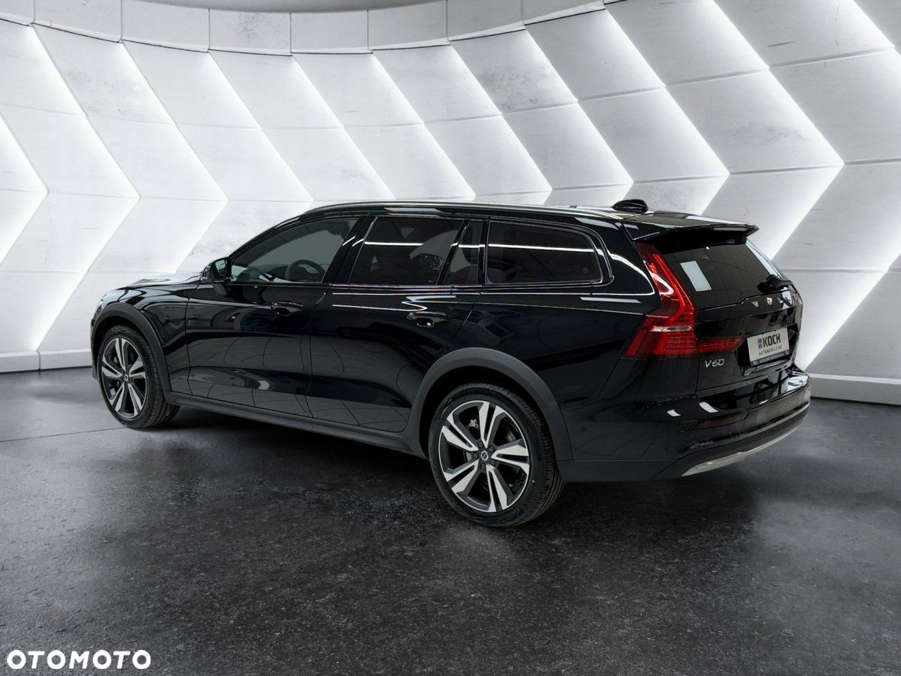 Volvo V60 Cross Country B5 B AWD Ultimate - 2
