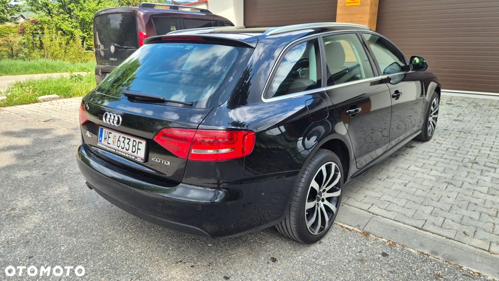 Audi A4 Avant 2.0 TDI DPF Attraction - 4