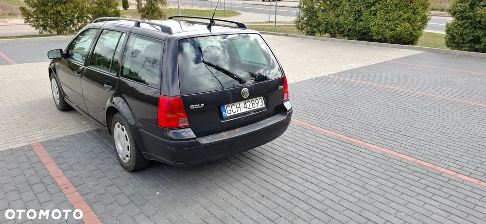 Volkswagen Golf 1.6 Comfortline - 12