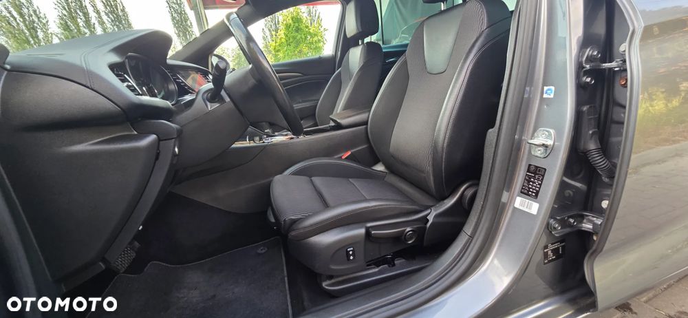 Opel Insignia 1.5 Business Elegance - 31