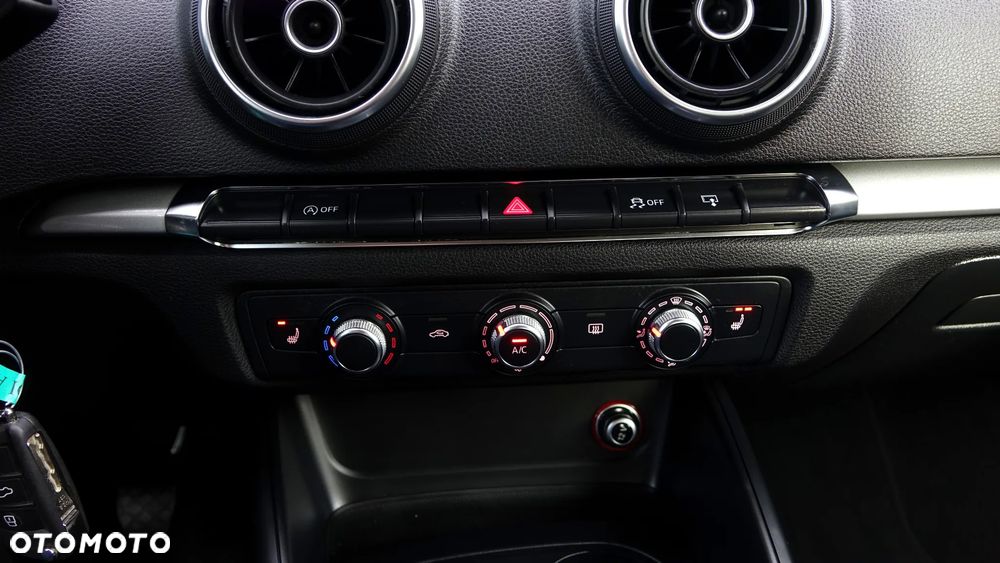 Audi A3 Sportback - 19