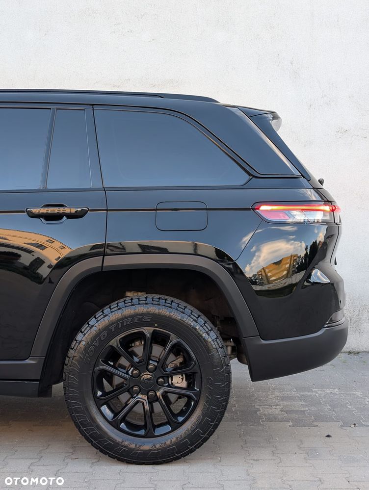 Jeep Grand Cherokee - 10