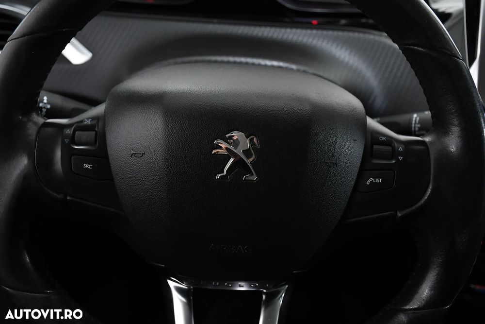 Peugeot 2008 PureTech 110 GPF Stop&Start EAT6 Signature - 23