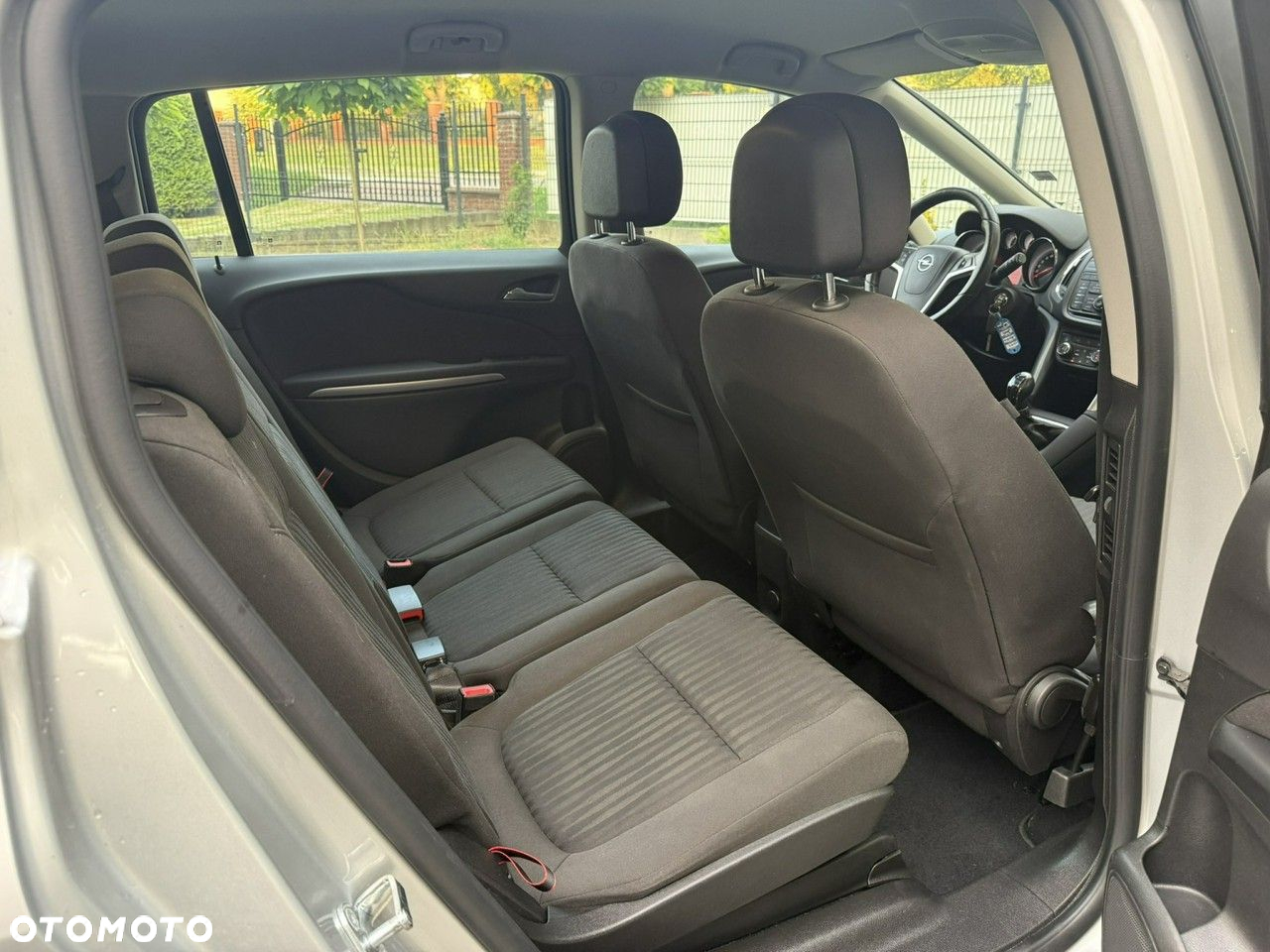 Opel Zafira - 10