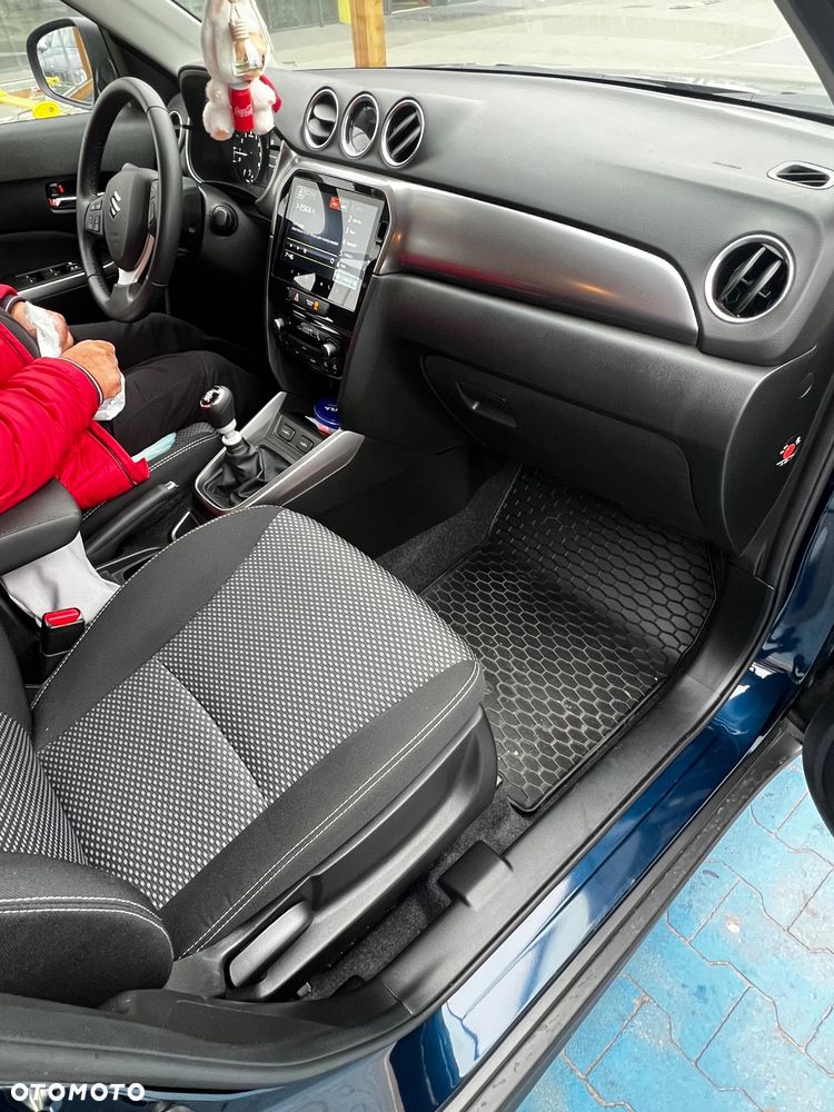 Suzuki Vitara 1.4 Boosterjet mHEV Premium 2WD - 4