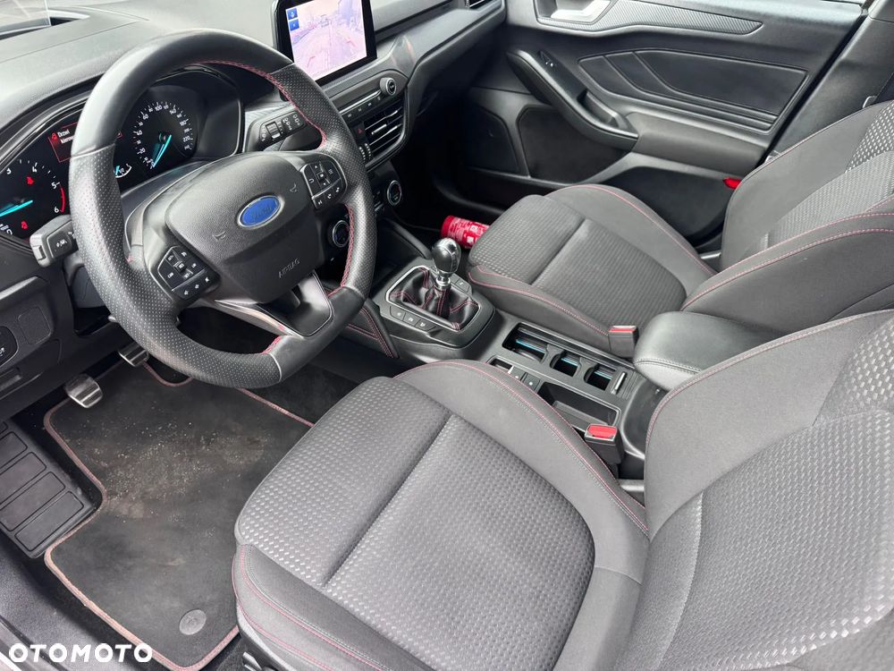 Ford Focus 1.5 EcoBlue Start-Stopp-System ST-LINE X - 26