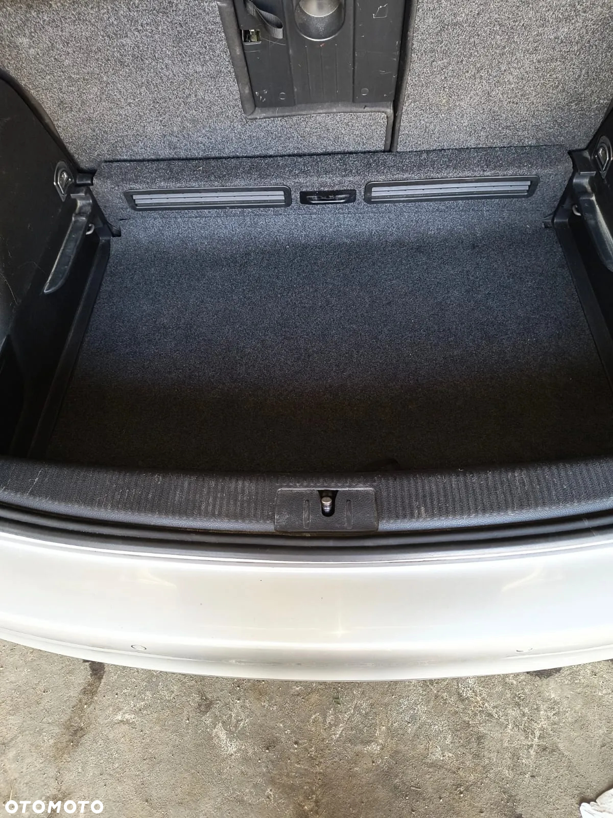 Volkswagen Golf Plus 1.6 TDI BlueMot Comfortline - 8
