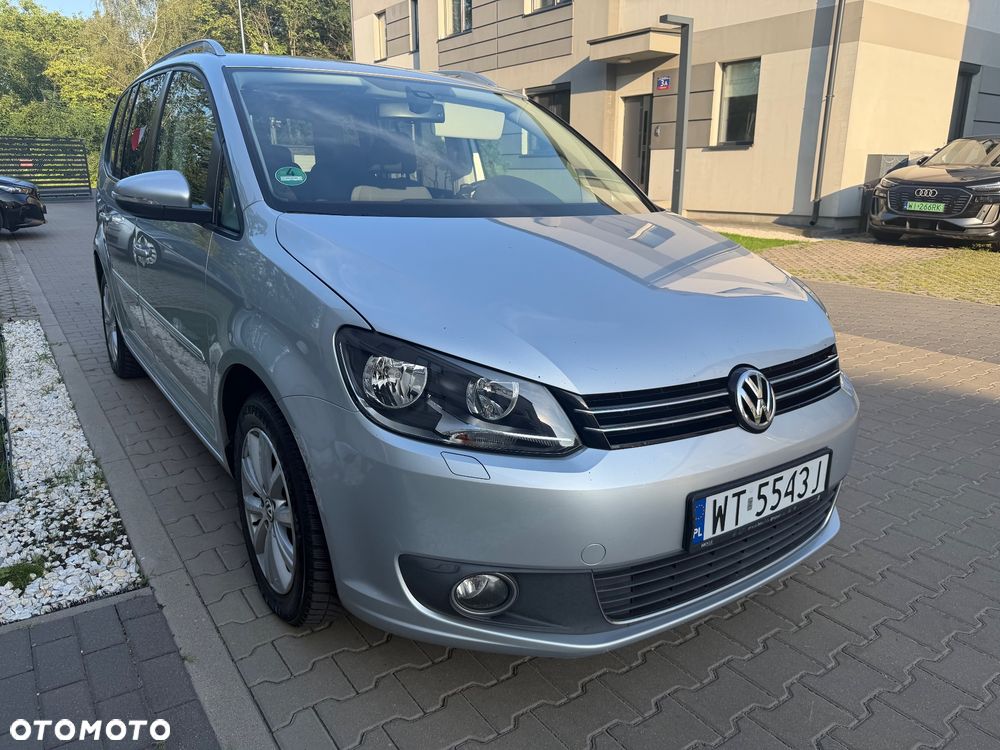 Volkswagen Touran 2.0 TDI Highline DSG - 2