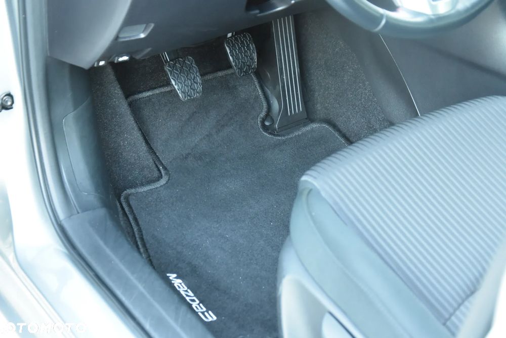 Mazda 3 - 28