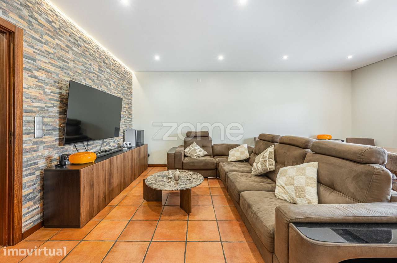 Moradia T3 - Garagem e Jardim - Grande imagem: 3/25