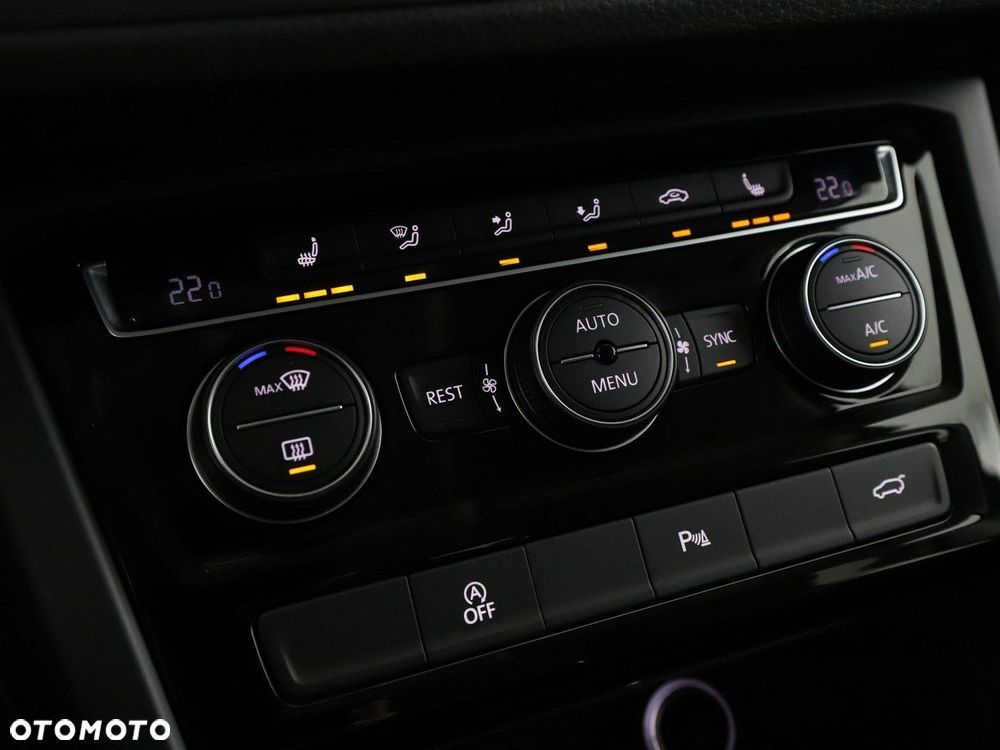 Volkswagen Touran 1.4 TSI BMT Comfortline DSG - 28