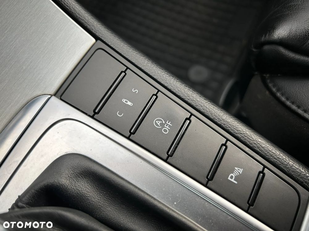 Volkswagen Passat 2.0 TDI Highline DSG - 21