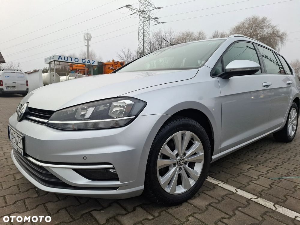 Volkswagen Golf Variant 1.6 TDI SCR DSG Comfortline - 6