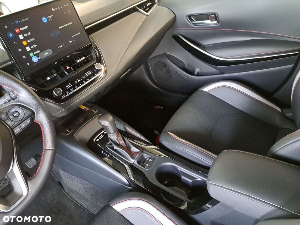 Toyota Corolla - 30