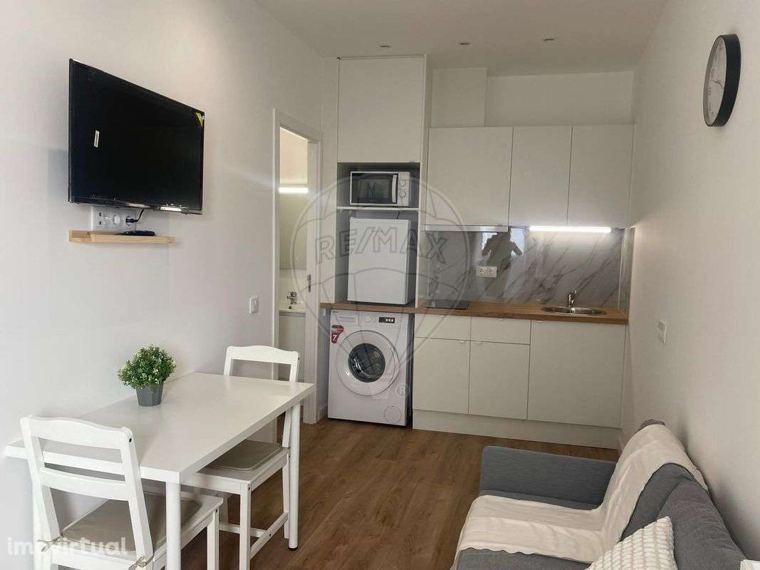 Moradia T1 para venda - Grande imagem: 2/13