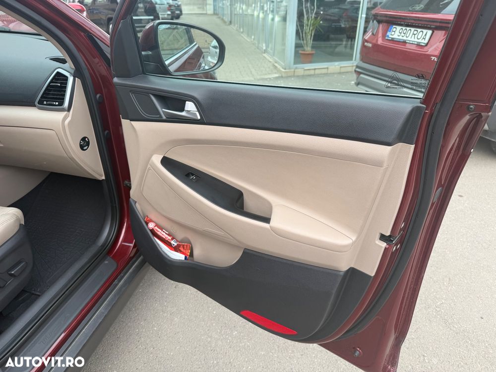 Hyundai Tucson 2.0 CRDI 4WD 6AT Luxury+ - 10