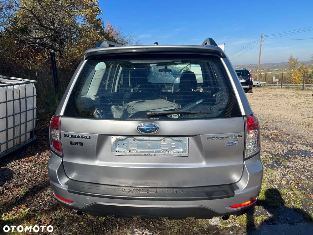Subaru Forester Części LampaTył Błotnik Zderzak tył Chłodnica Tapicerka Ćwiarka Podłużnica Bok - 11