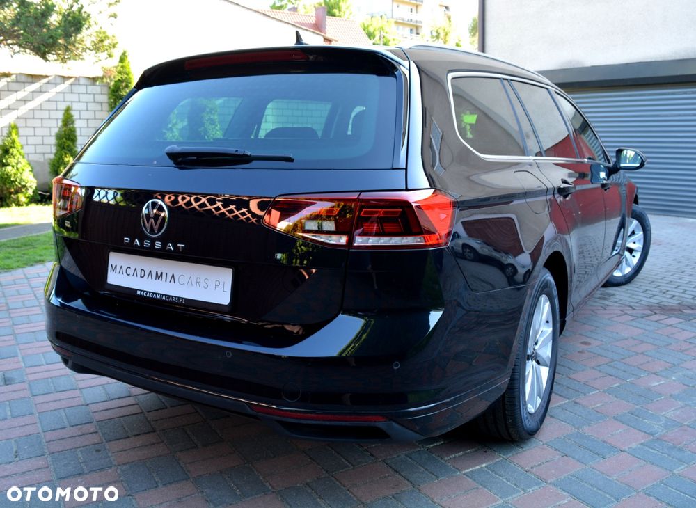 Volkswagen Passat 2.0 TDI SCR DSG Business - 6
