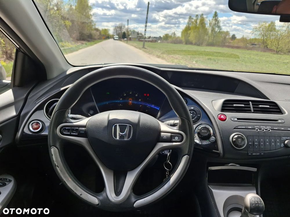 Honda Civic 1.4 Base - 11