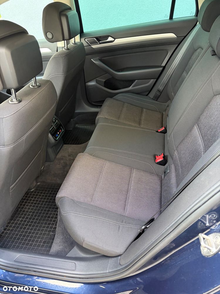 Volkswagen Passat 2.0 TDI BMT Comfortline - 18